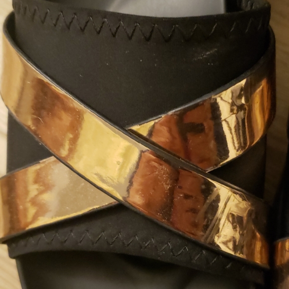 Shoes - Picture 2 of 2